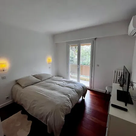 Riviera - 2 Chambres, Balcons, Parking - Appartement *
