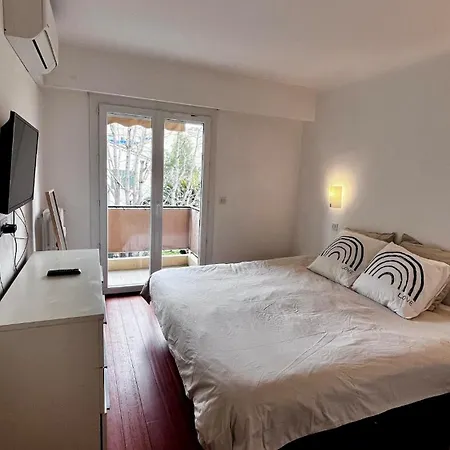 Riviera - 2 Chambres, Balcons, Parking -